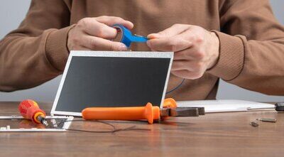 Dlaczego serwis wyświetlacza może uratować Twój smartfon?