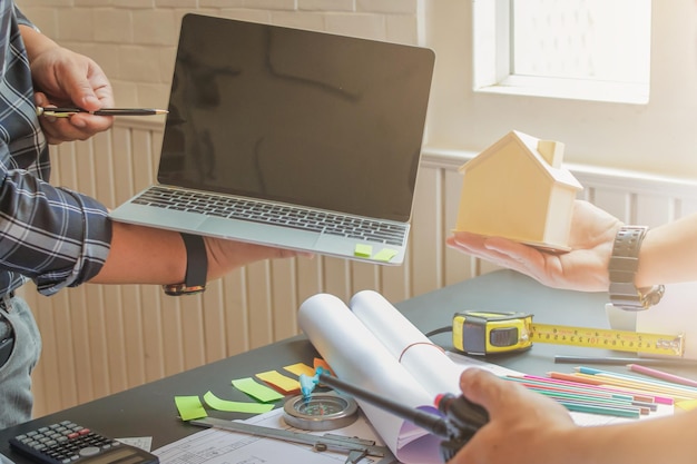 Jak dobrać odpowiedni program do zaprojektowania swojego wymarzonego domu?