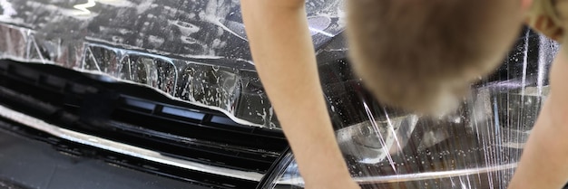 Jak otworzyć myjnię bezdotykową i odnieść sukces w branży motoryzacyjnej?