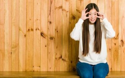 Z czego zrobić ścianę w salonie aby nadać wnętrzu wyjątkowy charakter?